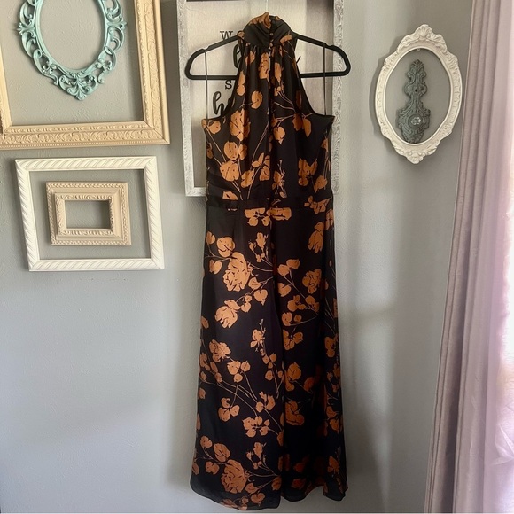 Banana Republic Tie-Neck Cropped Jumpsuit - Picture 6 of 10